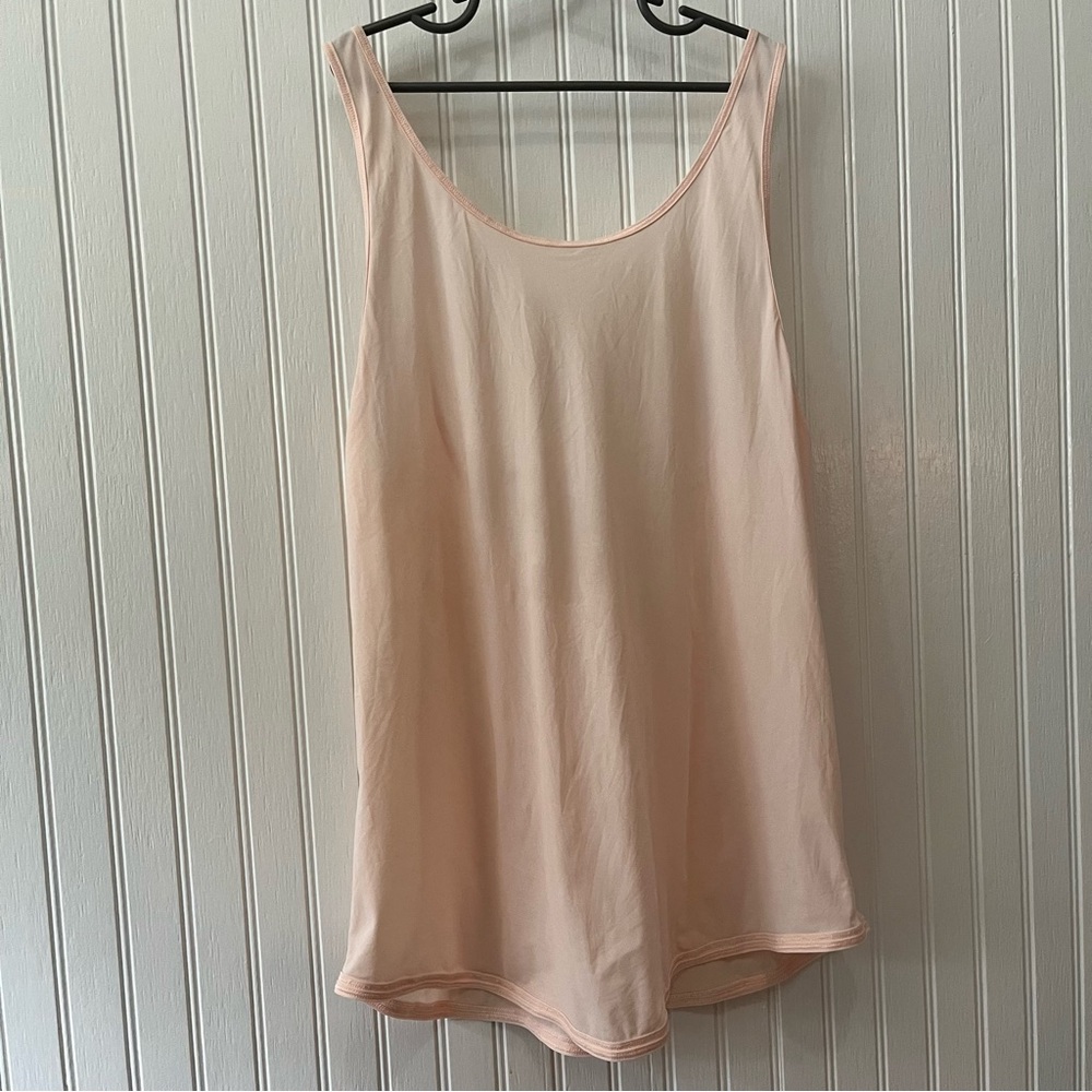 LULULEMON “Let It Slip Tank” - Picture 3 of 9